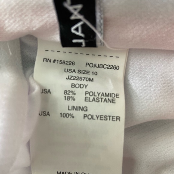 LIKE NEW BEAUTIFUL JANTZEN SWIMSUIT! - Picture 6 of 7